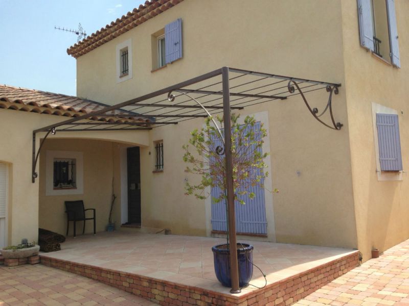 Fabricant de menuiseries en acier Aix-en-Provence